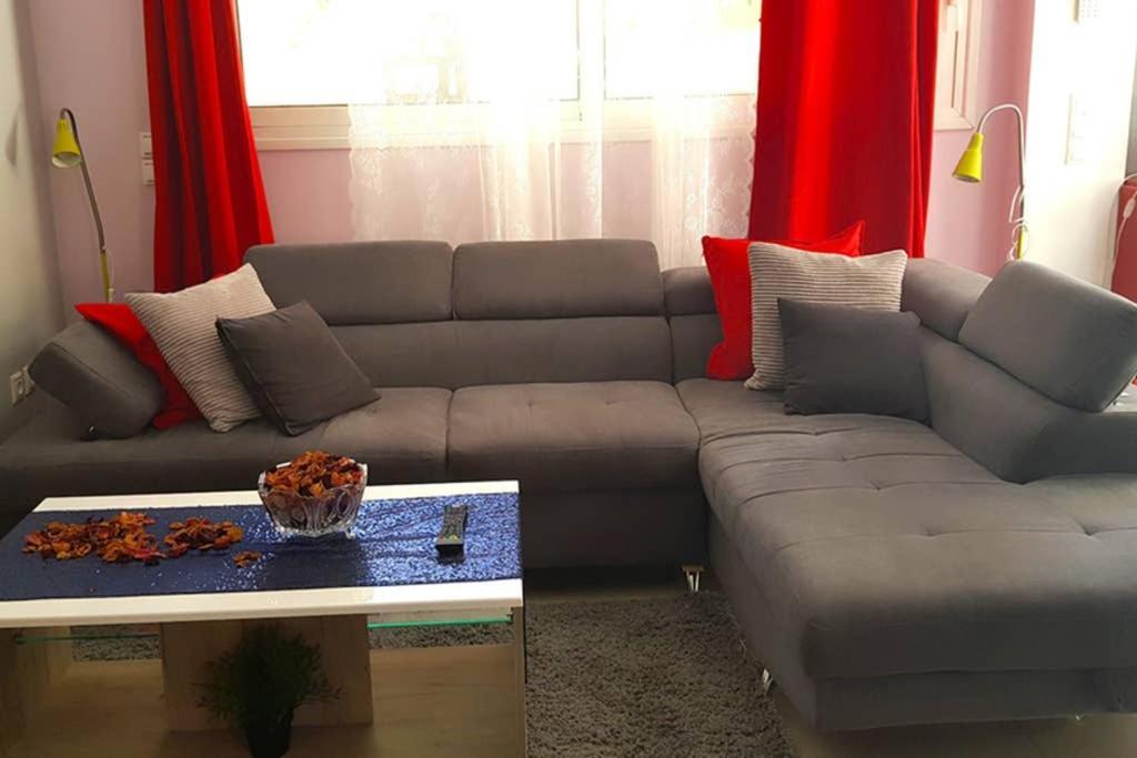 Renovated Lovely Apartment Near Airport & Sea Pórto Ráfti Eksteriør bilde