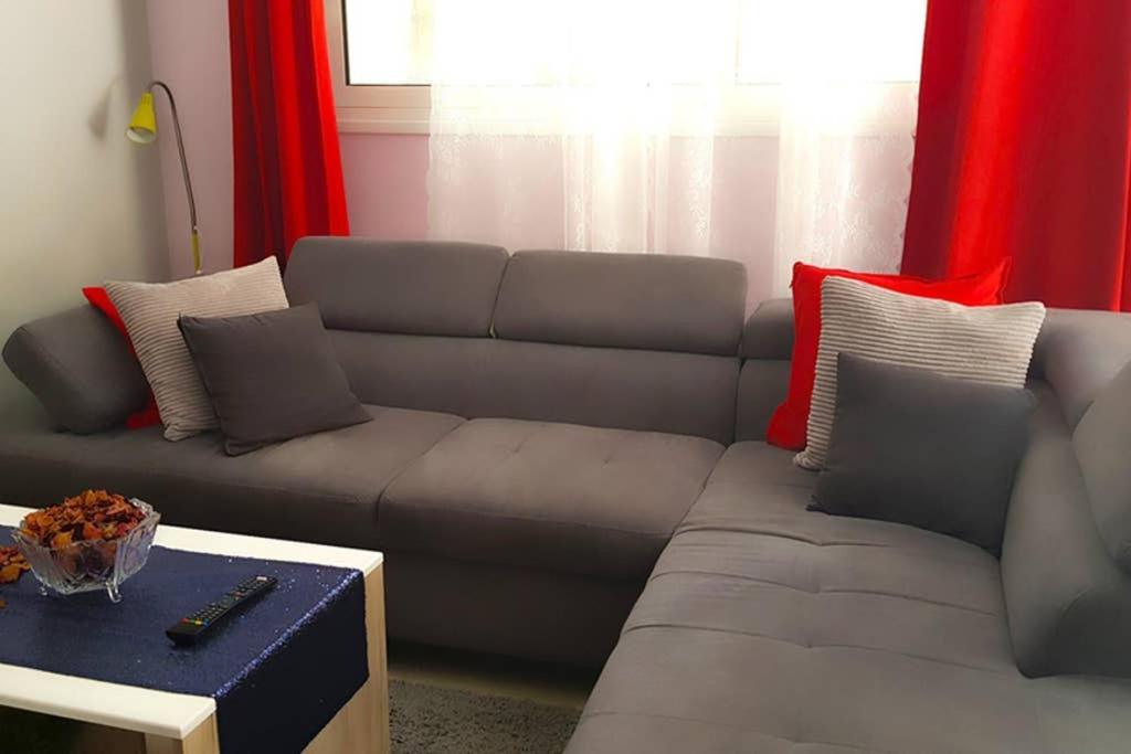 Renovated Lovely Apartment Near Airport & Sea Pórto Ráfti Eksteriør bilde